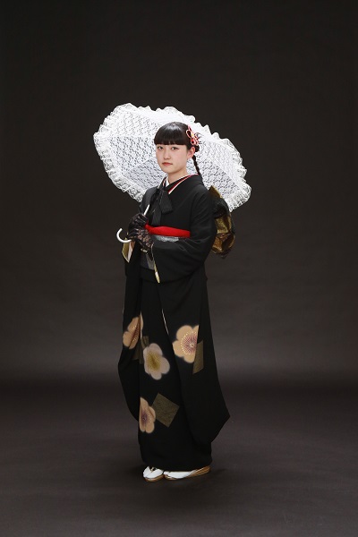 成人式黒振袖
シンプルな振袖