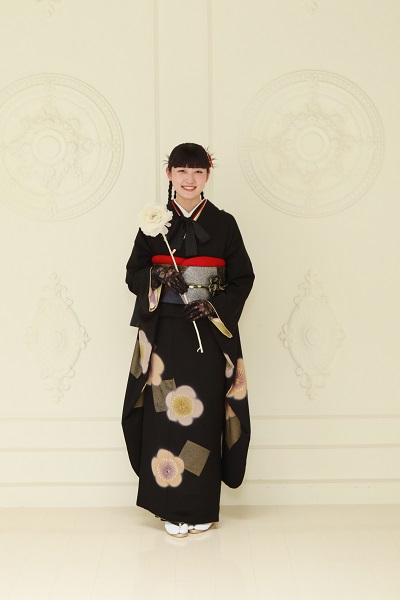 成人式前撮り 黒振袖
シンプル振袖