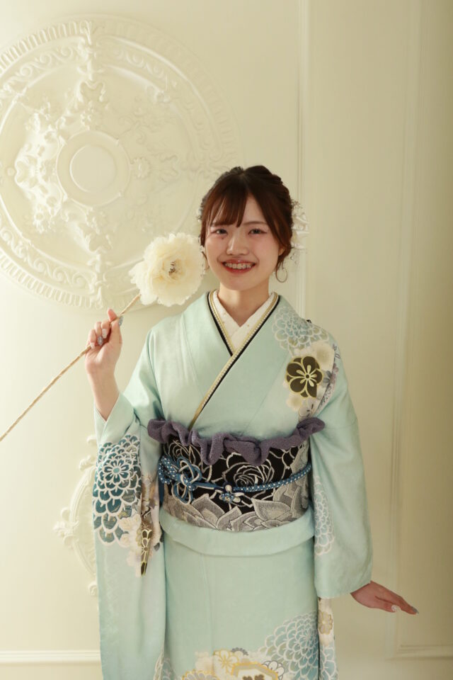振袖コーディネート
振袖
くすみカラー
かっこいい
前撮り