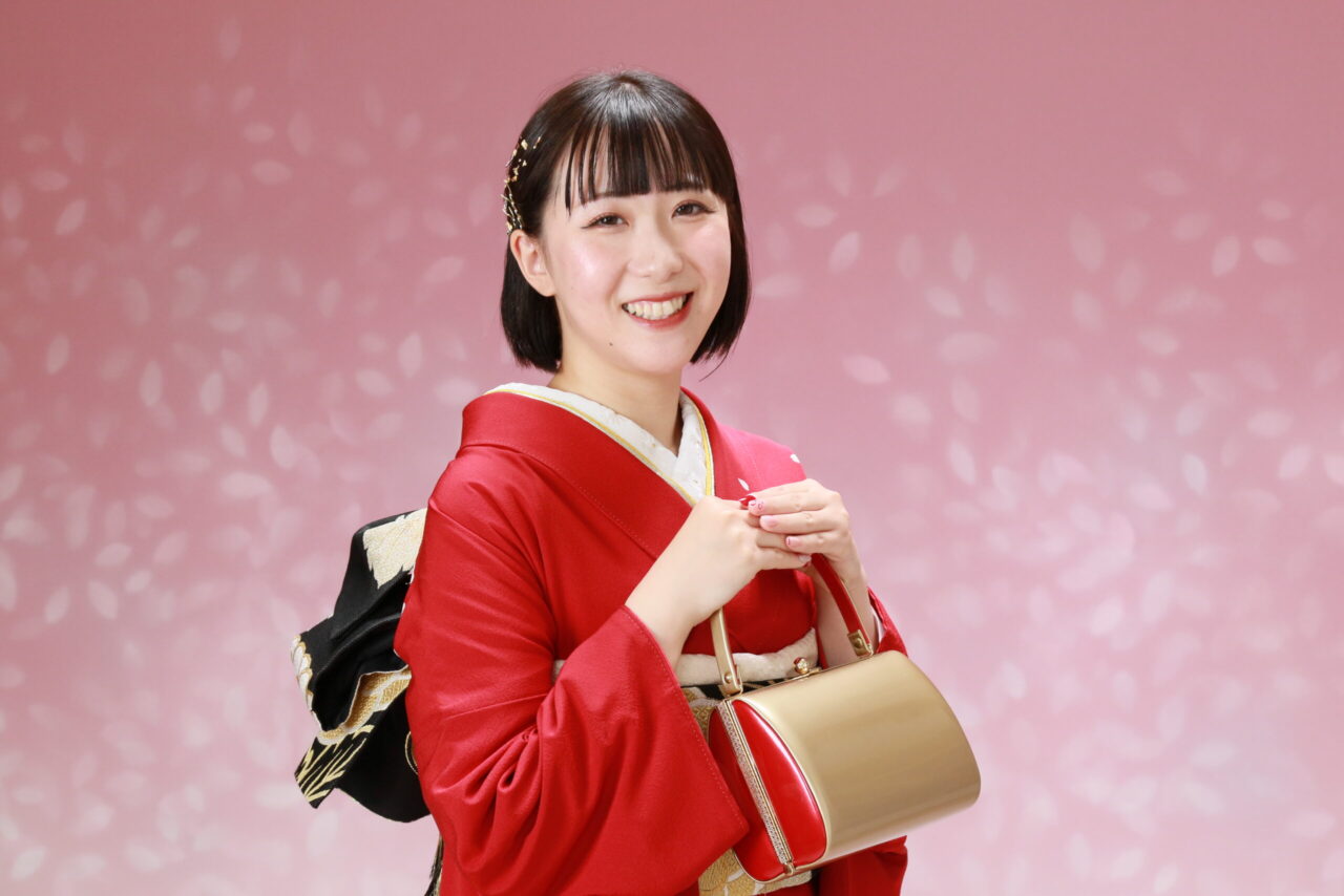 赤
振袖