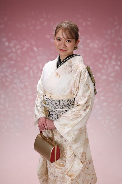 白振袖 成人式前撮り レース
